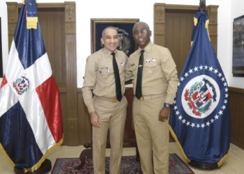 Armada y DNCD refuerzan alianza estratégica contra el narcotráfico