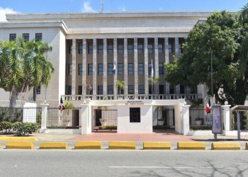 MINERD suspende docencia en centros vulnerables por lluvias