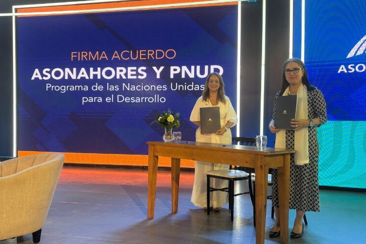 Asonahores y PNUD firman acuerdo para fortalecer un turismo más inclusivo y sostenible