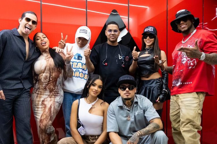 Santiago Matías anuncia la creación de la primera agencia de talentos de Alofoke Media Group