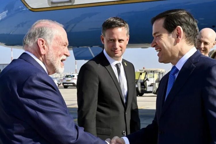 El secretario de Estado de EE.UU. llega a Israel para abordar la ofensiva en Gaza