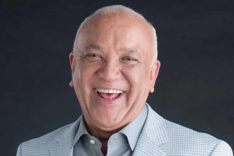 Senado reconocerá trayectoria artística de Jochy Santos