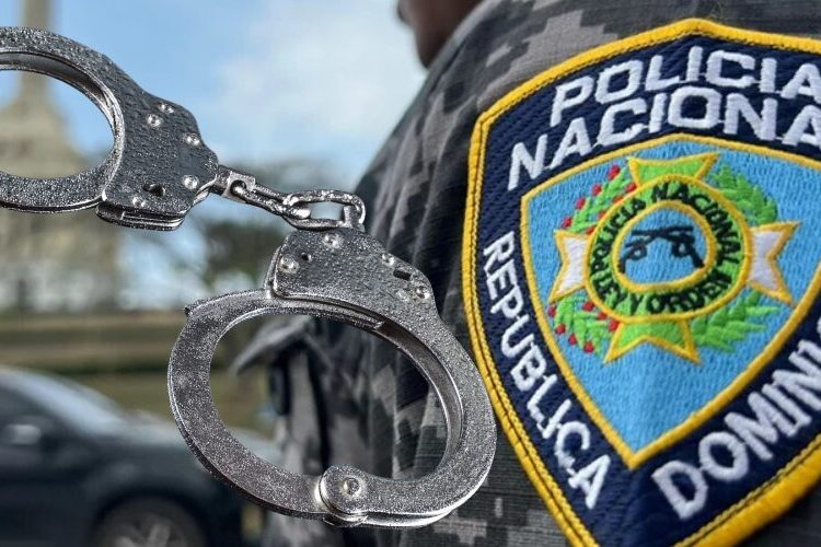 Apresan 10 personas con arsenal tras enfrentamiento con la Policía en cabaña de Villa González