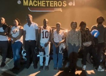 Ejército ocupa vehículo con 10 haitianos indocumentados en Mao