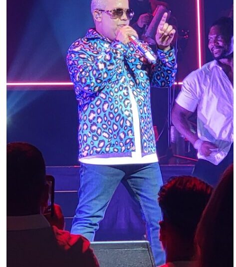 “El Torito” conquista el NJPAC con su concierto Mi Historia Musical