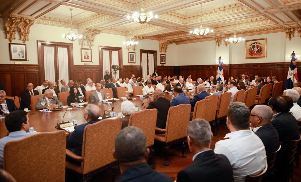 Gobierno celebra Consejo de Ministros y presenta avances en transparencia e infraestructura - Noticias de hoy en República Dominicana | De Último Minuto