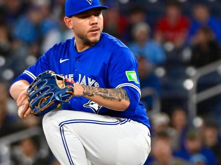 Abogados del lanzador Yariel Rodríguez desmienten declaraciones y aclaran situación legal