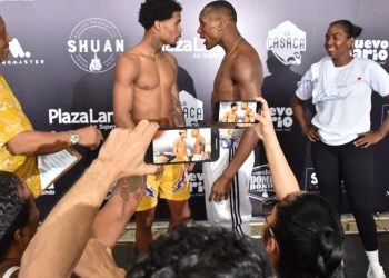 Pesaje, antesala a los combates de mañana en el Pabellón de Karate, Centro Olímpico