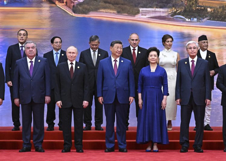 Hacia un nuevo sistema de gobernanza global: la inauguración de la cumbre de la OCS, en puntos clave