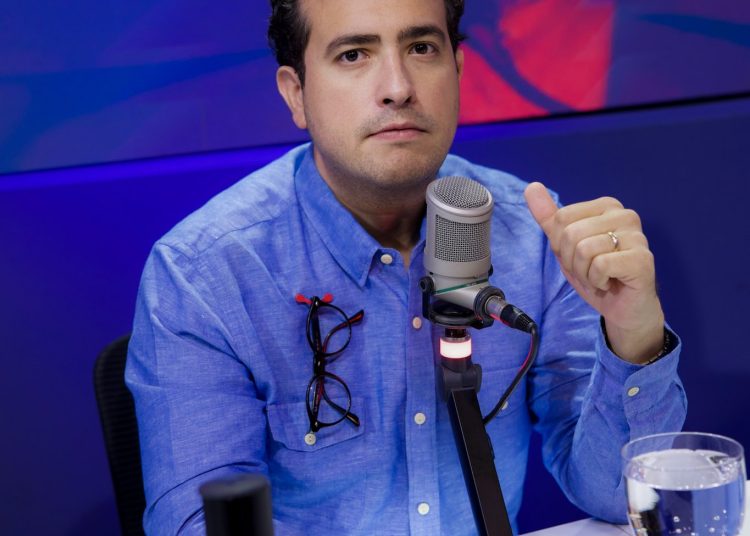 Jorge Feliz Pacheco demanda revisión por casos de corrupción de figuras cercanas al presidente