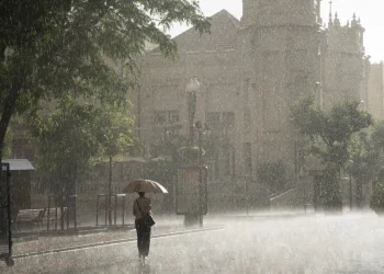 Valencia registra récord de 357 litros de lluvia en 12 horas por el temporal