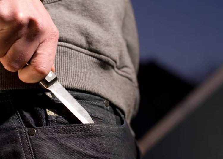 Adolescente de 16 años fue asesinada a cuchilladas por su primo en Dajabón