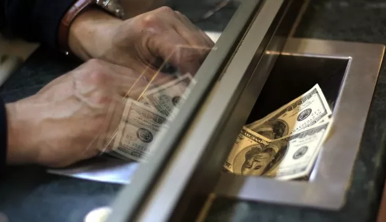 Bancos apoyan los nuevos controles del Banco Central al mercado cambiario
