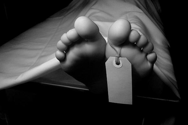 Hombre muere tras recibir pedrada en la cabeza durante riña en Los Mina