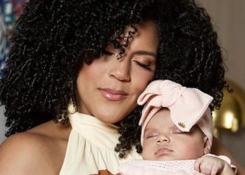 Francisca Lachapel muestra por primera vez al mundo a su hija Raffaella