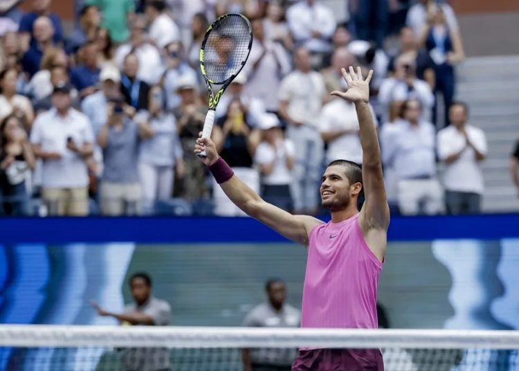 Carlos Alcaraz vence a Novak Djokovic y avanza a la final del US Open 2025