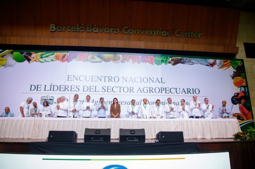 Vicepresidenta afirma que el gobierno trabaja para duplicar exportaciones agropecuarias al 2036 - Noticias de hoy en República Dominicana | De Último Minuto