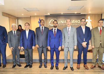 ADOU impulsa debate sobre impacto de la inteligencia artificial en la salud