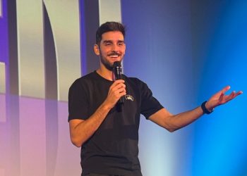 Comediante español Jorge Bolaños llega a RD con su show “Animal de Compañía”