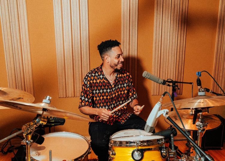 PitukeyWey: El productor dominicano que marcó la música urbana desde el estudio hacia el mundo