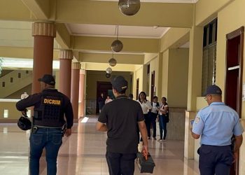 Agentes del DICRIM investigan robo en despacho penal del Poder Judicial en Santiago