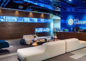 AFI Universal fortalece posición en mercado con mejora en calificaciones de riesgo de dos fondos de inversión