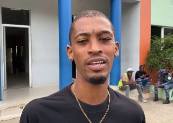 Joven acusado de robo se entrega voluntariamente en Bayaguana