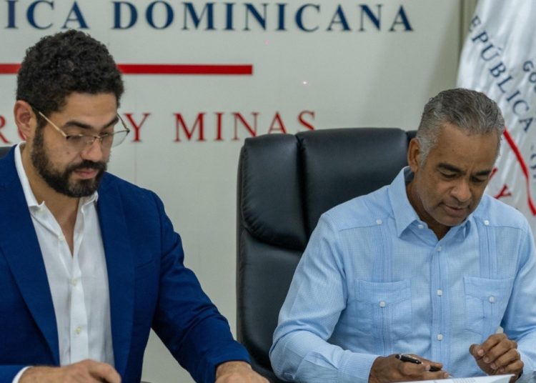 Gobierno firma contrato con consorcio Global Min para explorar petróleo y gas