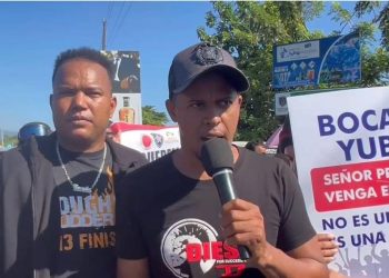 Comunitarios de Rincón de Yuboa reclaman puente seguro en la autopista Duarte