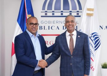 Energía y Minas y Edenorte firman acuerdo para proyecto de electrificación en La Cruz de Cabrera, Dajabón