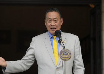 Tailandeses exigen que el nuevo primer ministro no sea del partido gobernante Phue Thai