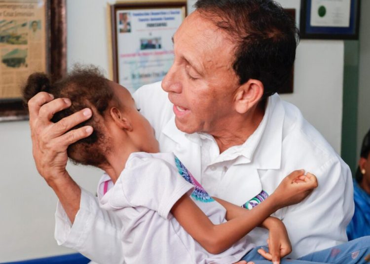 Cruz Jiminián anuncia 8va jornada de operaciones de hidrocefalia gratuitas