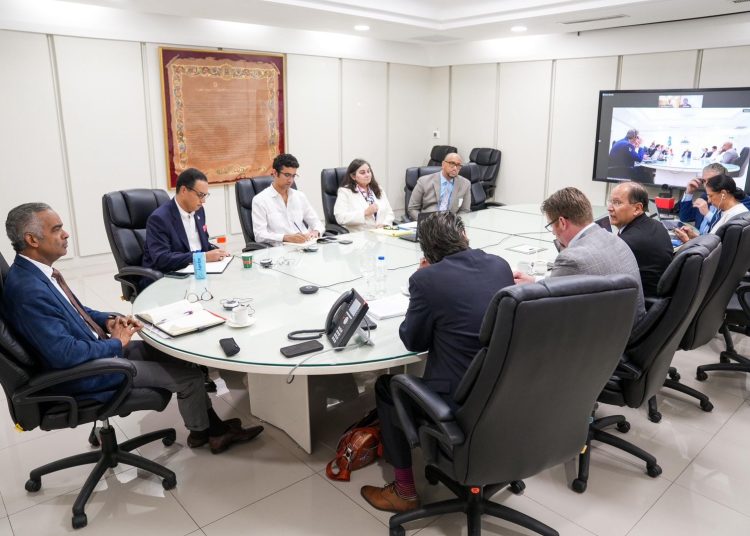 Ministro Joel Santos resalta 40 % de inversión extranjera directa en energía y minería