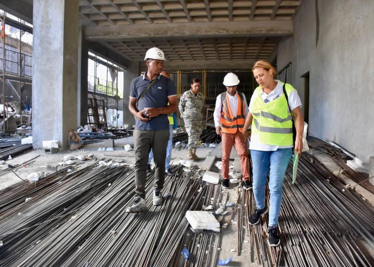 Ministerio de Trabajo paralizó 15 torres de 33 inspeccionadas en el Distrito Nacional