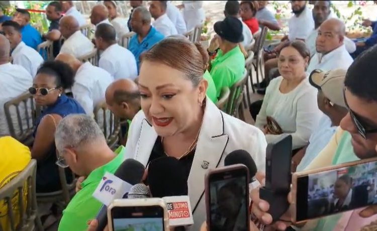 Diputada Fiordaliza Estévez asegura que otros legisladores temen ser agredidos en actividades oficiales