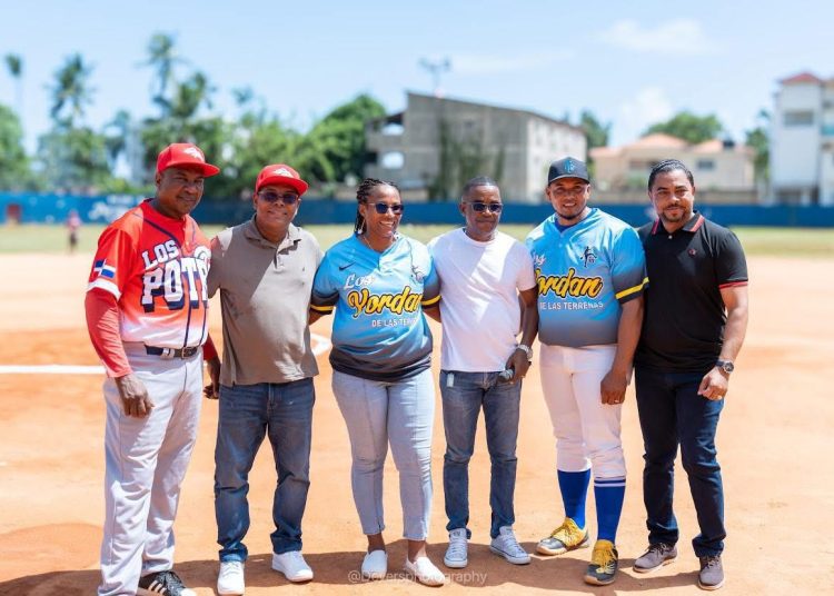 Alcalde Fernando Mercado reafirma su compromiso con el deporte en Samaná