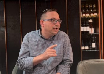 Roni Kaplan: La guerra busca que la próxima generación no viva bajo la sombra de Gaza