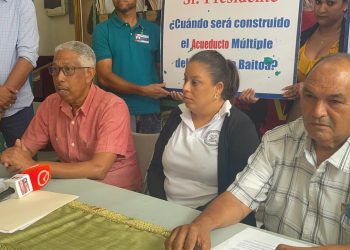 Comunitarios denuncian que a tres años del primer picazo no inician construcción de acueducto en Baitoa de Santiago