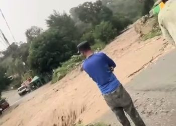 Varias comunidades de Guayabal quedan incomunicadas por la crecida del arroyo La Tina