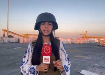 Diana Sánchez, periodista de De Último Minuto, recorre la frontera de Gaza en medio de fuerte tensión bélica