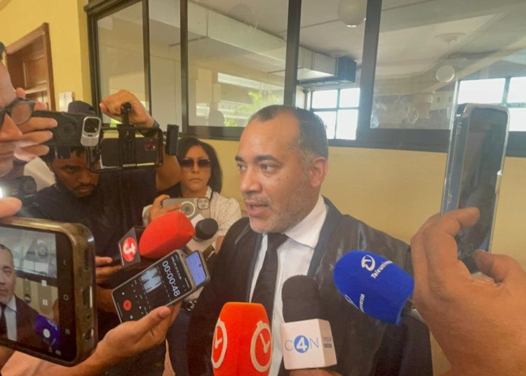 Jueza impone tres meses de prisión preventiva a acusados de violar joven en Villa González