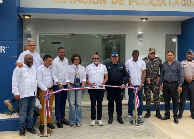 Gobierno entrega destacamento policial en La Guazuma, Peralvillo