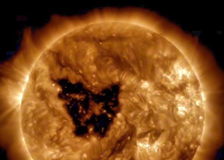 Se forma tormenta solar; aseguran no representa ningún peligro