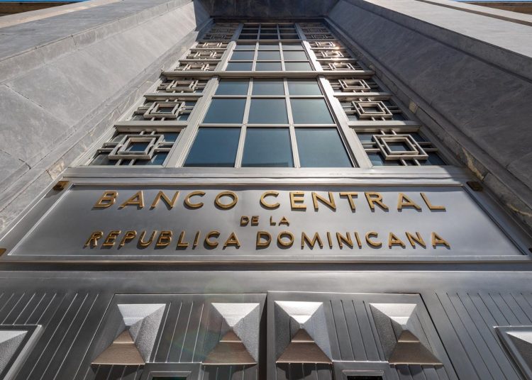 Banco Central informa que flujos de remesas alcanzaron los US$7,921.0 millones en el periodo enero-agosto de 2025