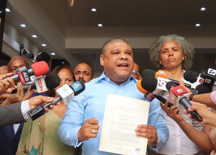 Diputado PRD impulsa iniciativa para mejorar seguridad vial y disminuir accidentes en avenida Ecológica del Mirador Norte