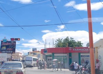 Ciudadanos de Azua manifiestan descontento por Digesett