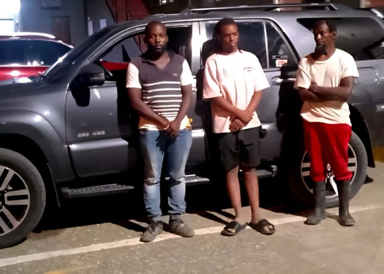 Ejército detiene vehículos utilizados para tráfico de indocumentados en San Juan de la Maguana