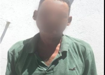 Arrestan a hombre acusado de matar a su hermano durante discusión familiar en Santiago