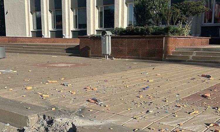 Ataque de drones en Bélgorod: varios heridos y ayuntamiento dañado