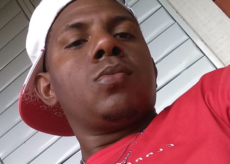 Autoridades persiguen hombre acusado de violar a mujer con condición especial y golpear a su hermano en Cotuí